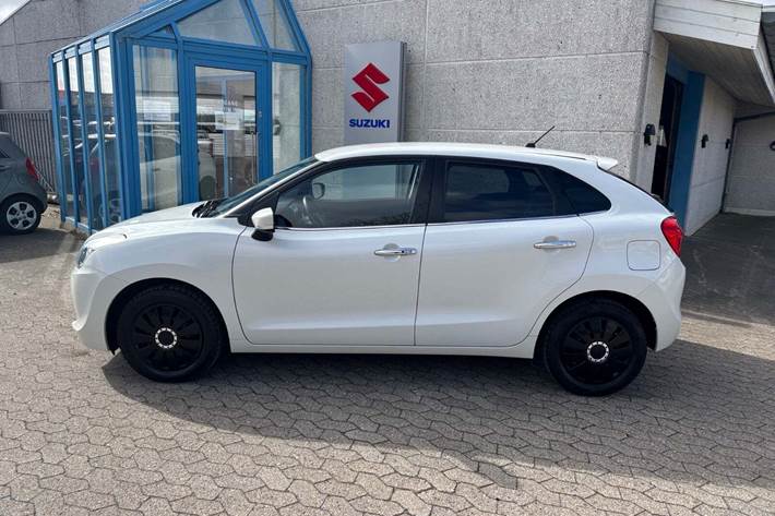 Hvid Suzuki Baleno fra 2018