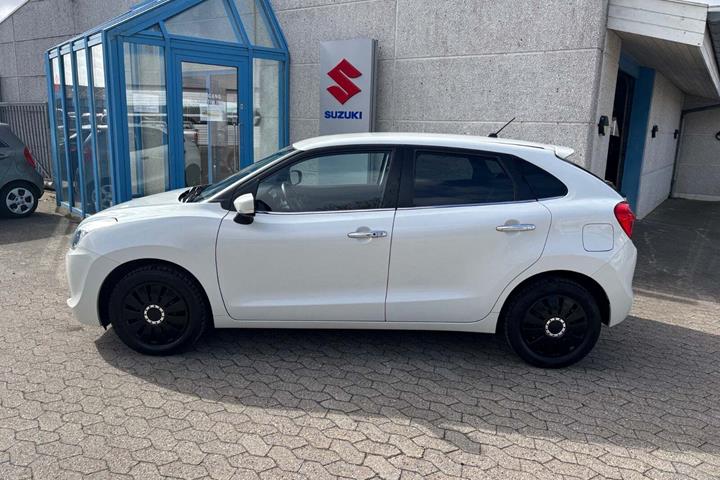 Hvid Suzuki Baleno fra 2018