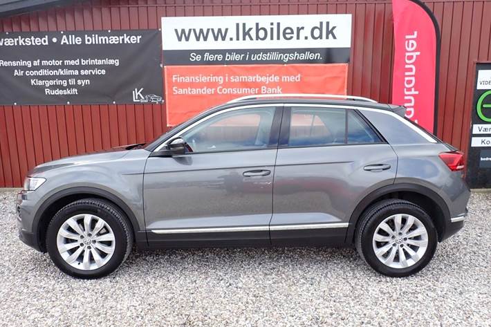 Grå VW T-Roc fra 2018