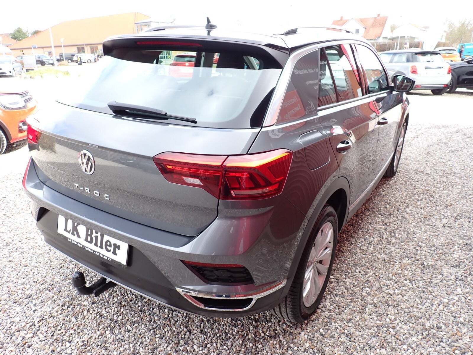 Grå VW T-Roc fra 2018