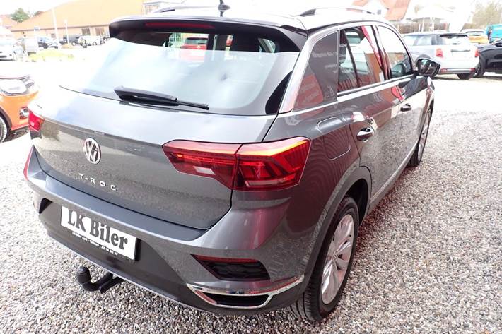 Grå VW T-Roc fra 2018
