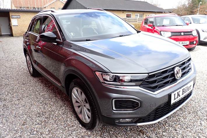 Grå VW T-Roc fra 2018