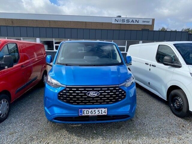 Ford Tourneo Custom 2,5 340 L2H1 Plugin-hybrid Titanium X CVT 233HK Aut.