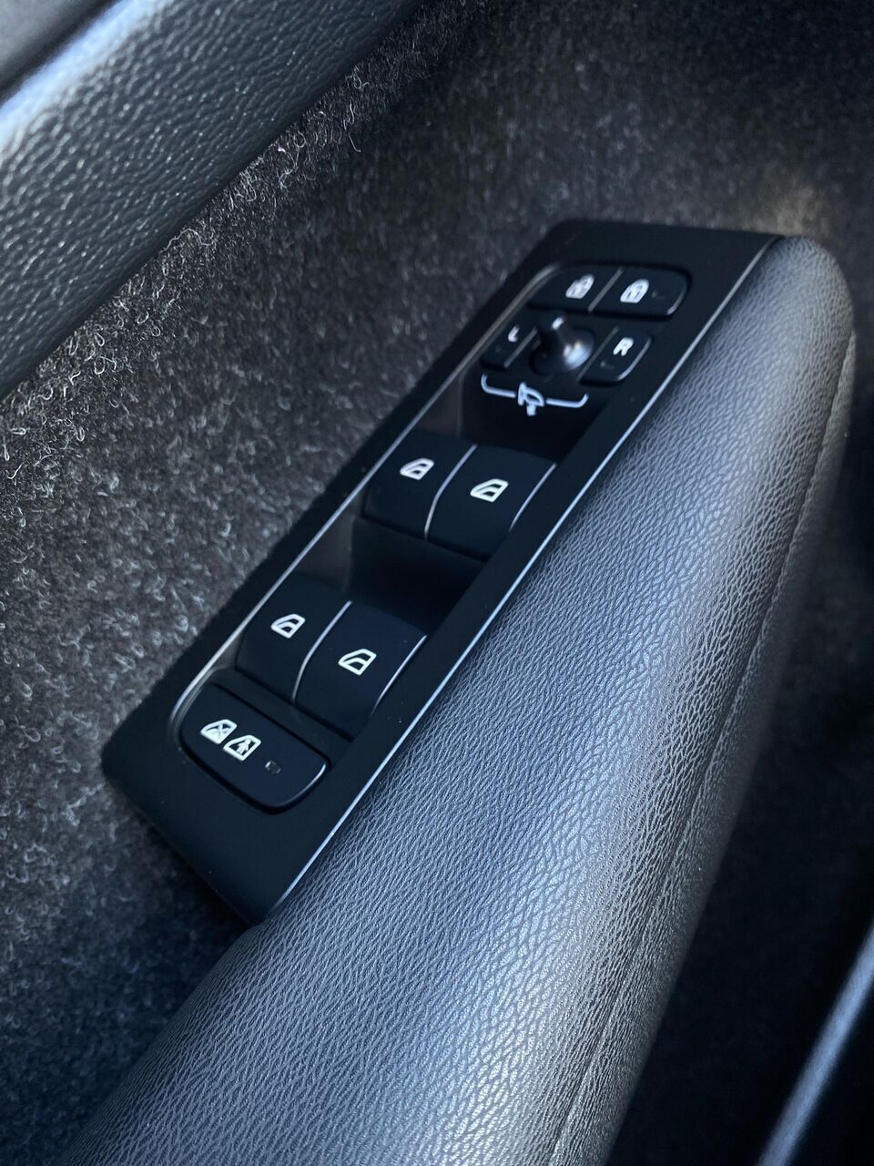 Hvid Volvo XC40 fra 2020