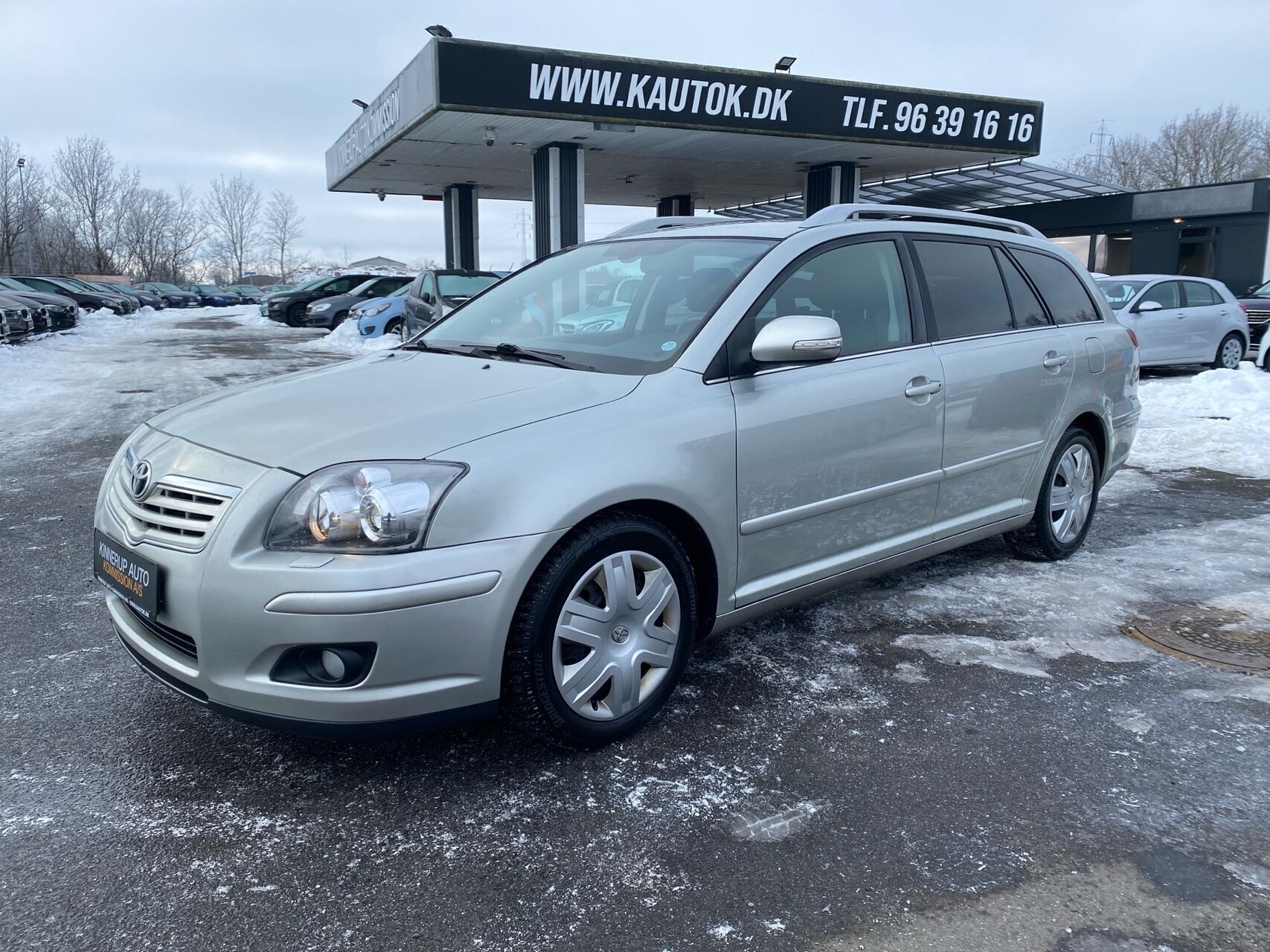 Toyota Avensis 1,8 Linea Terra 129HK Stc