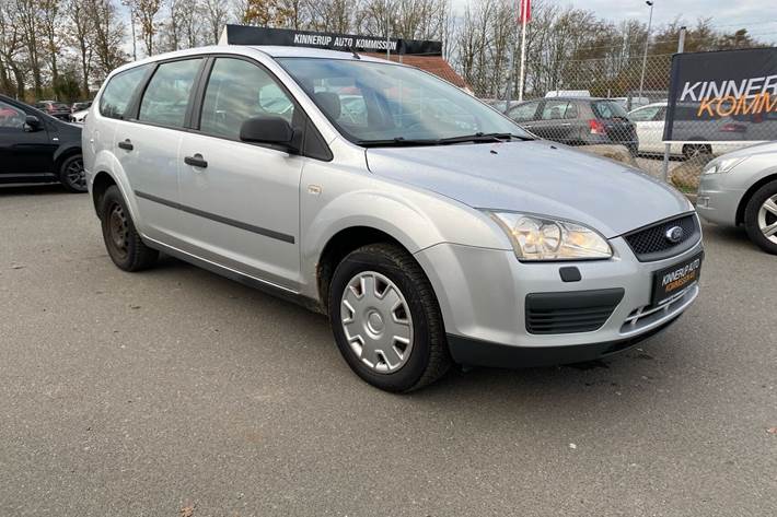 Sort Ford Focus fra 2005