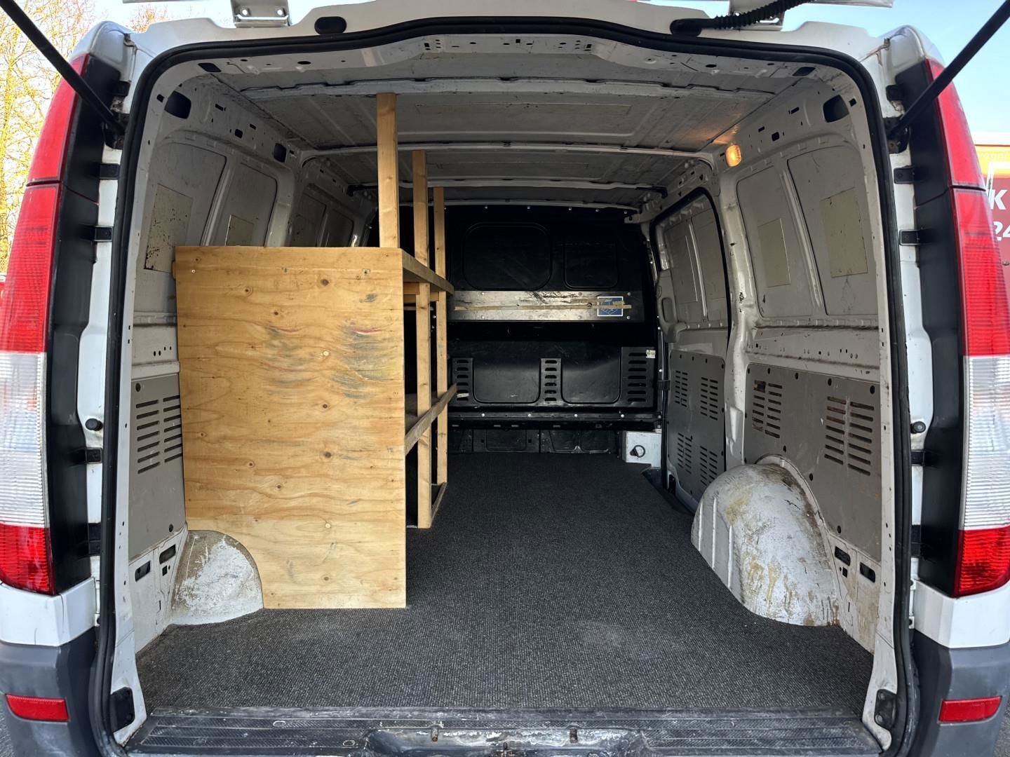 Hvid Mercedes Vito fra 2011