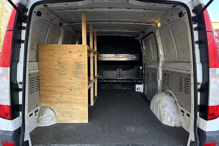 Hvid Mercedes Vito fra 2011