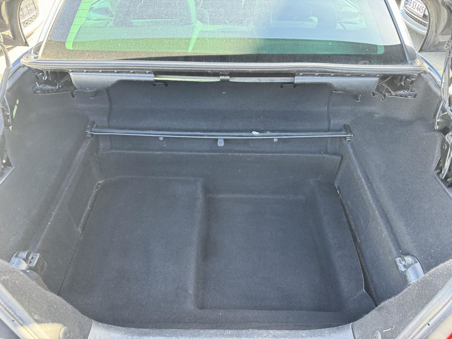 Sort Renault Mégane fra 2008