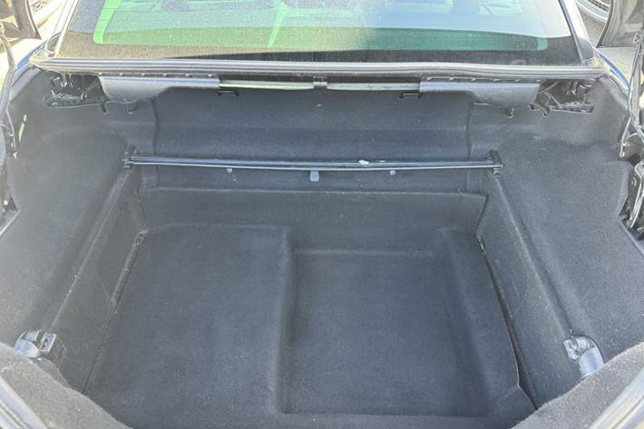 Sort Renault Mégane fra 2008