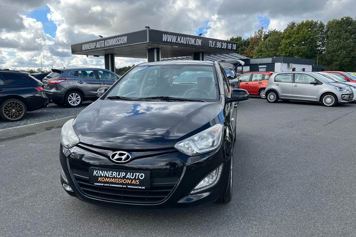 Sort Hyundai i20 fra 2014