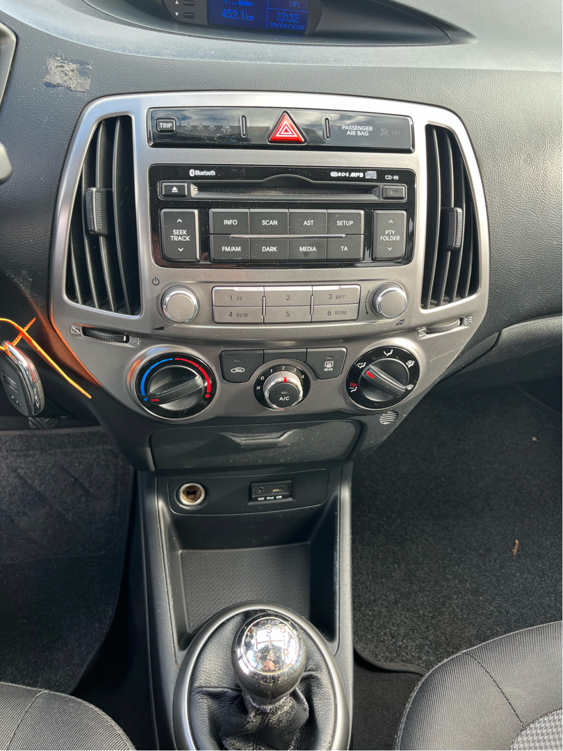 Sort Hyundai i20 fra 2014