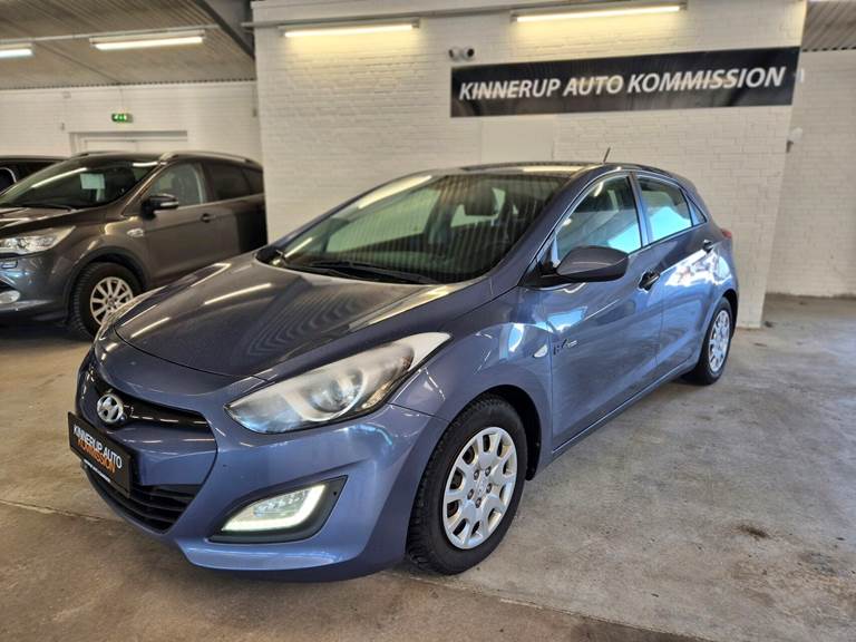 Hyundai i30 1,4 CRDi Classic A/C 90HK 5d 6g