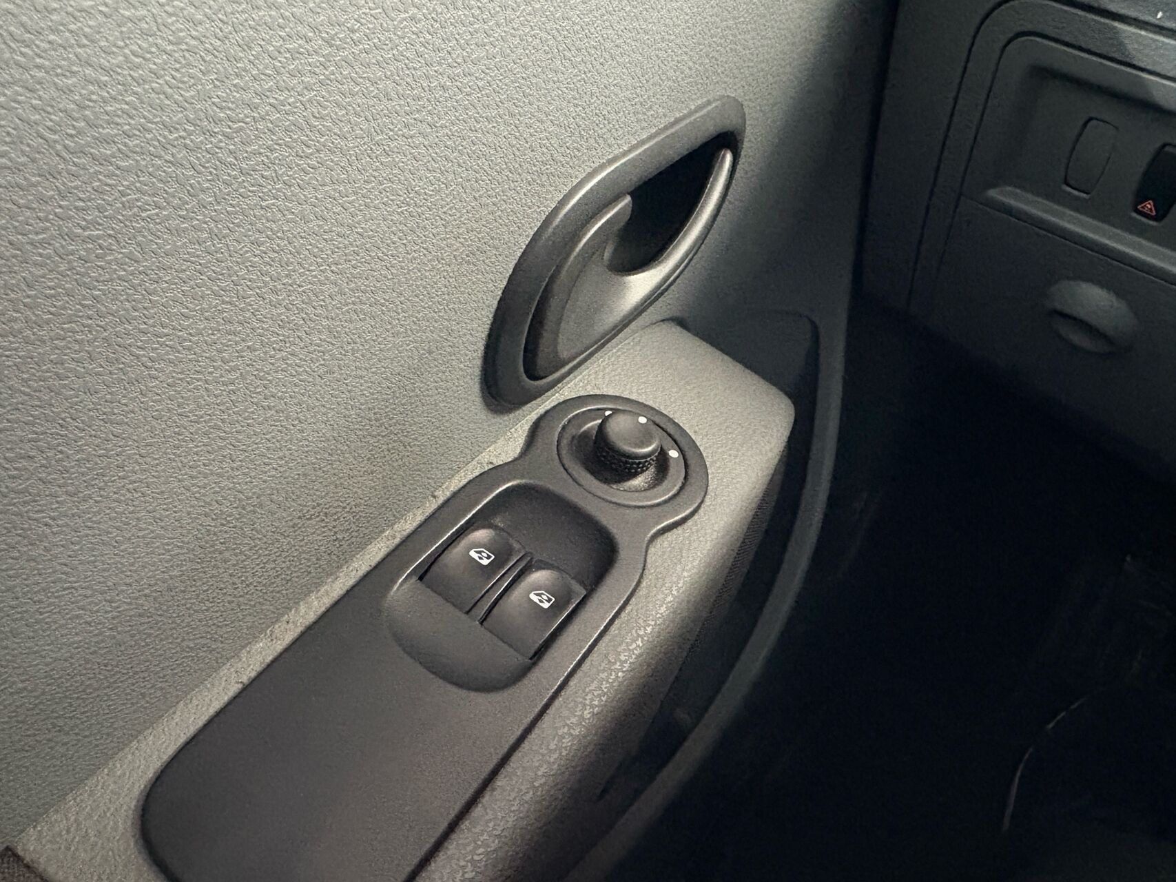 Sort Renault Grand Modus fra 2009