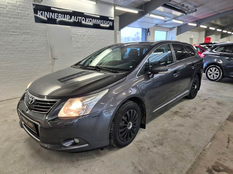 Toyota Avensis 2,0 D-4D DPF TX 126HK Stc 6g