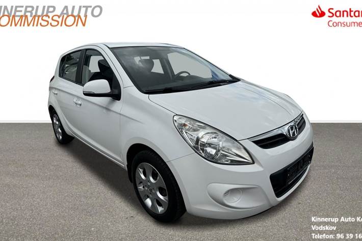 Hvid Hyundai i20 fra 2012