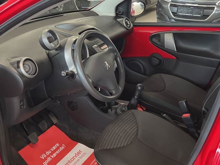 Peugeot 107 1,0 Champion Air 68HK 5d