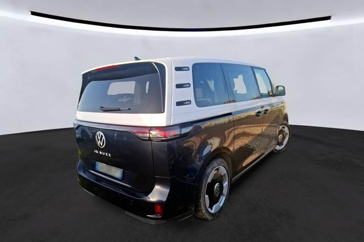 Blå VW ID.Buzz fra 2024