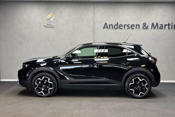 Sort Opel Mokka-e fra 2023