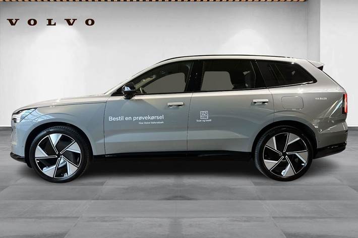 Grå Volvo EX90 fra 2025