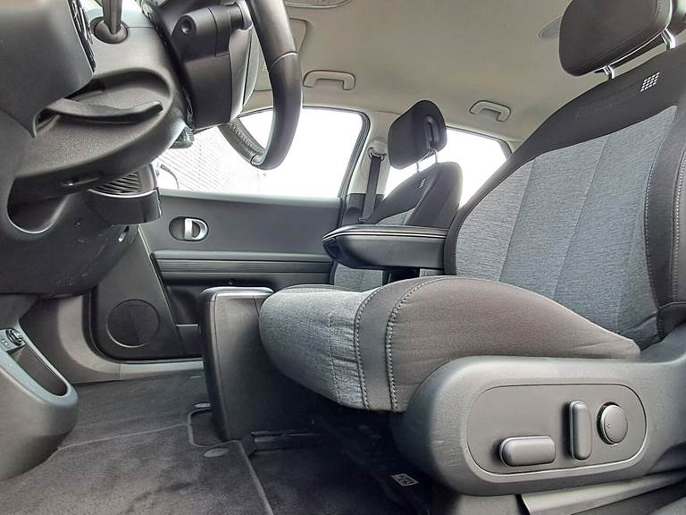 Hyundai Ioniq 5 Electric 77,4 kWh Essential 229HK 5d Aut.