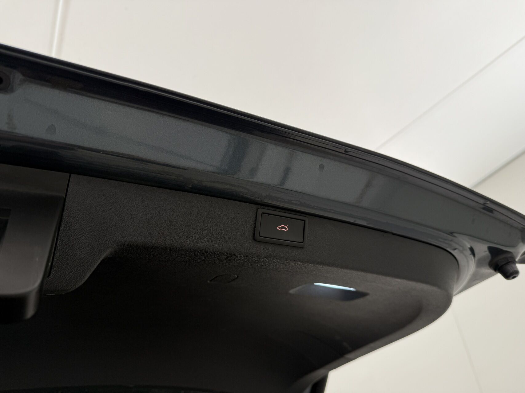 Grå Skoda Enyaq fra 2021