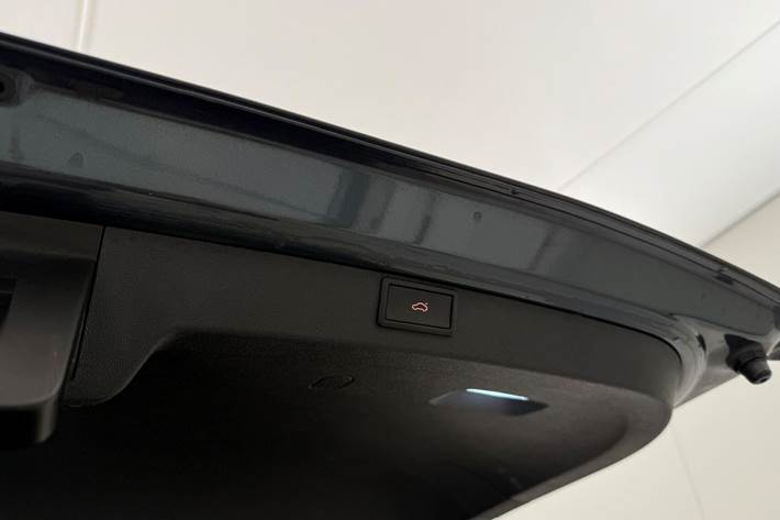 Grå Skoda Enyaq fra 2021