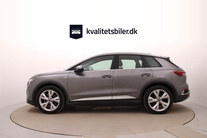 Grå Audi Q4 fra 2021