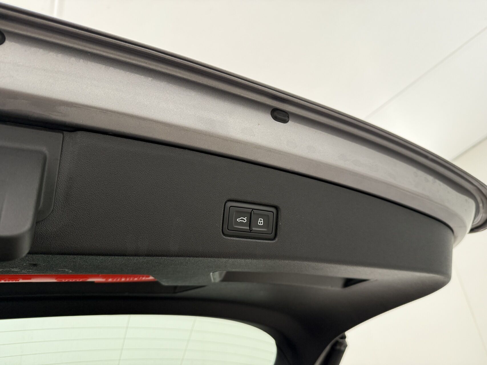 Grå Audi Q4 fra 2021