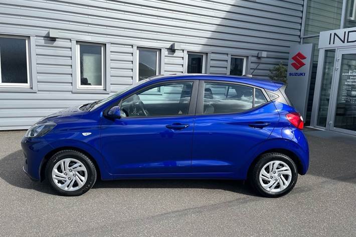 Blå Hyundai i10 fra 2020