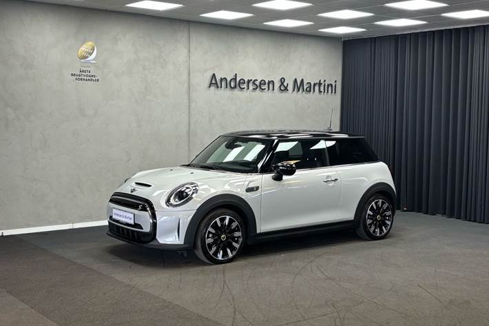 Hvid Mini Cooper fra 2022