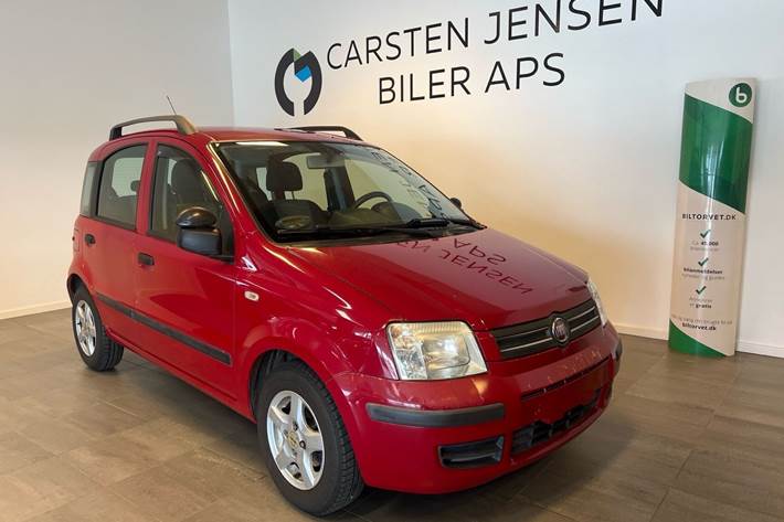 Rød Fiat Panda fra 2008