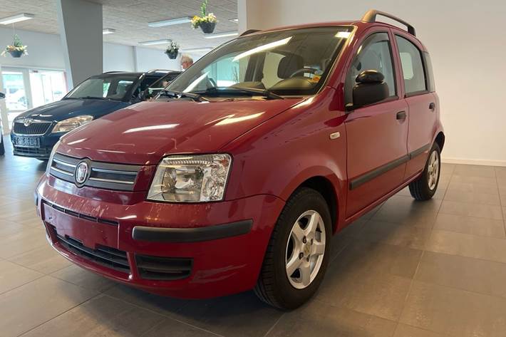 Rød Fiat Panda fra 2008
