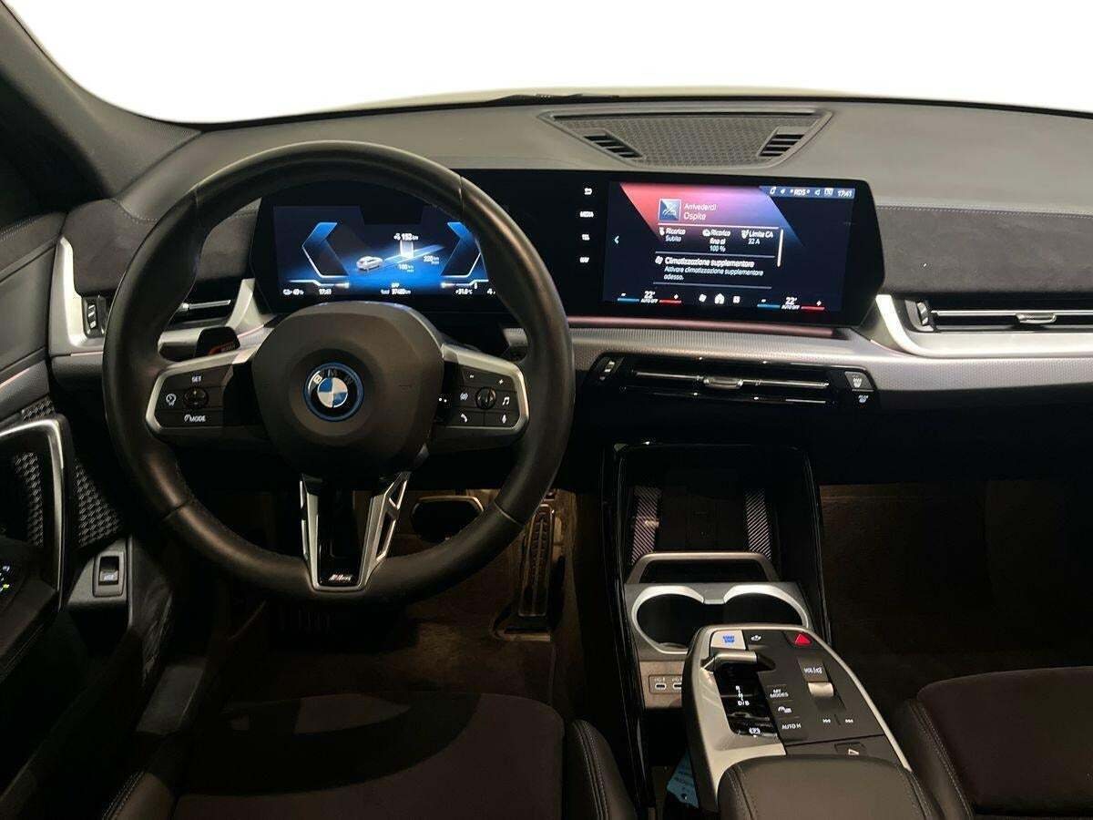 BMW iX2 eDrive20 M-Sport Pro