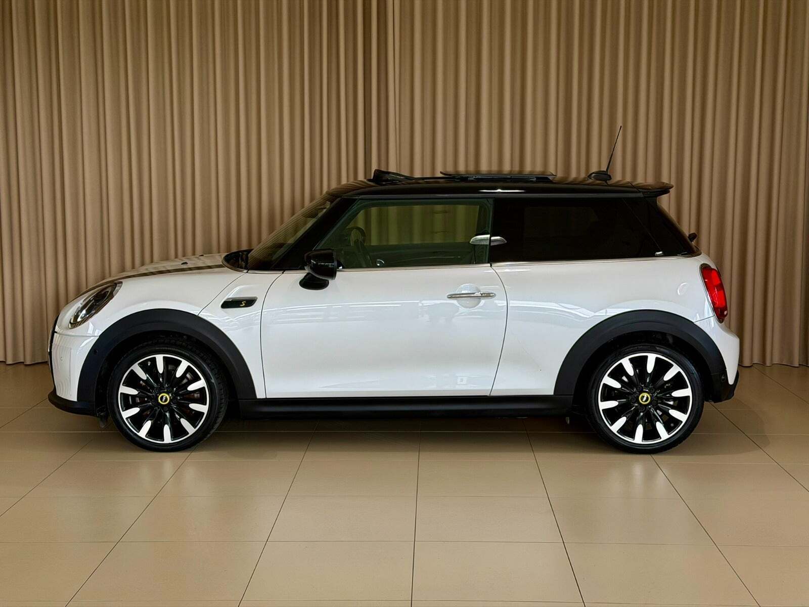 Mini Cooper SE Edition Premium Plus