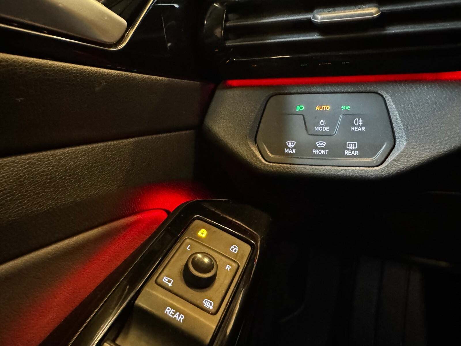 Grå VW ID.4 fra 2021