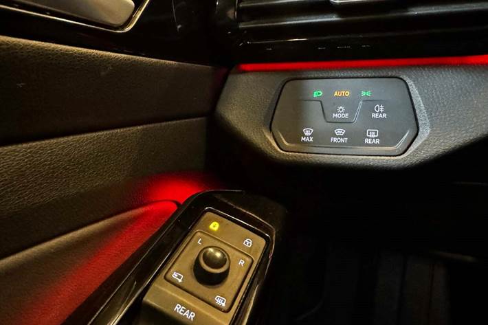 Grå VW ID.4 fra 2021