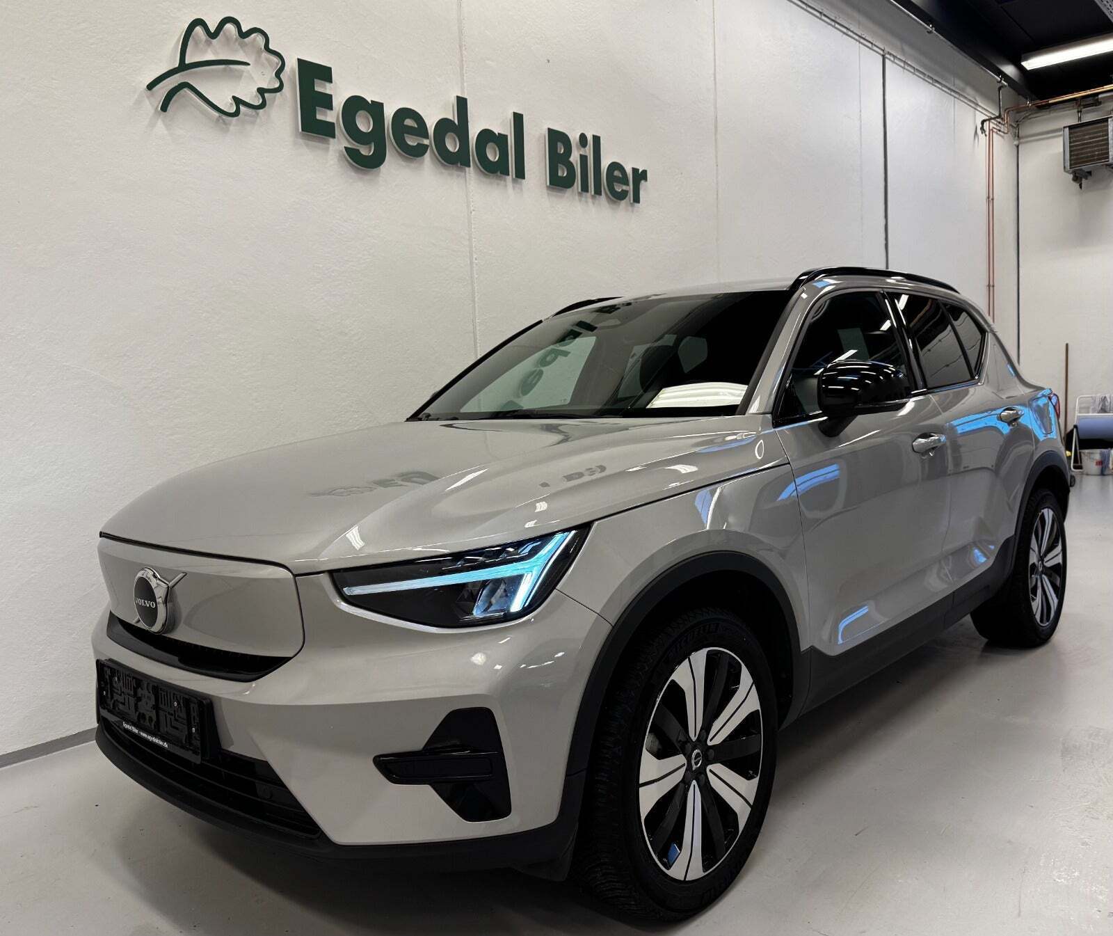 Volvo XC40 P6 ReCharge Core