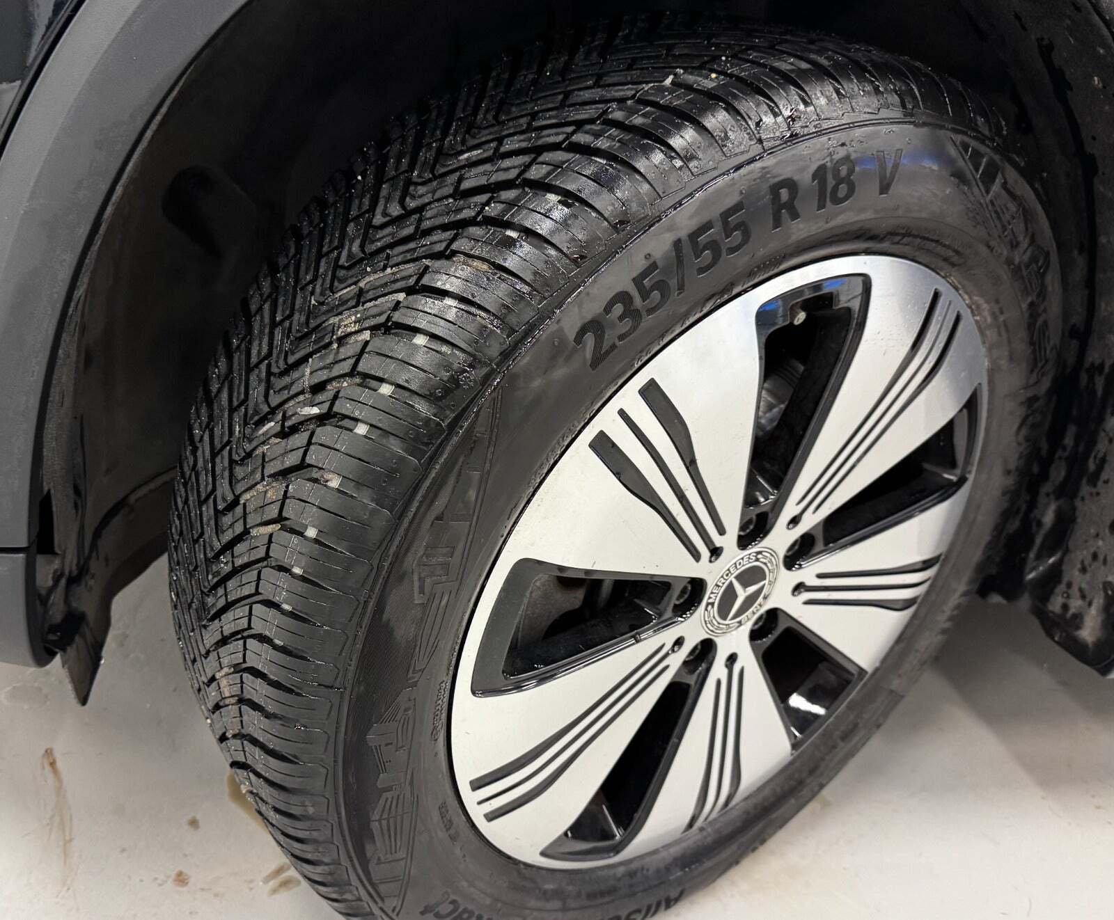 Sort Mercedes EQA250 fra 2022