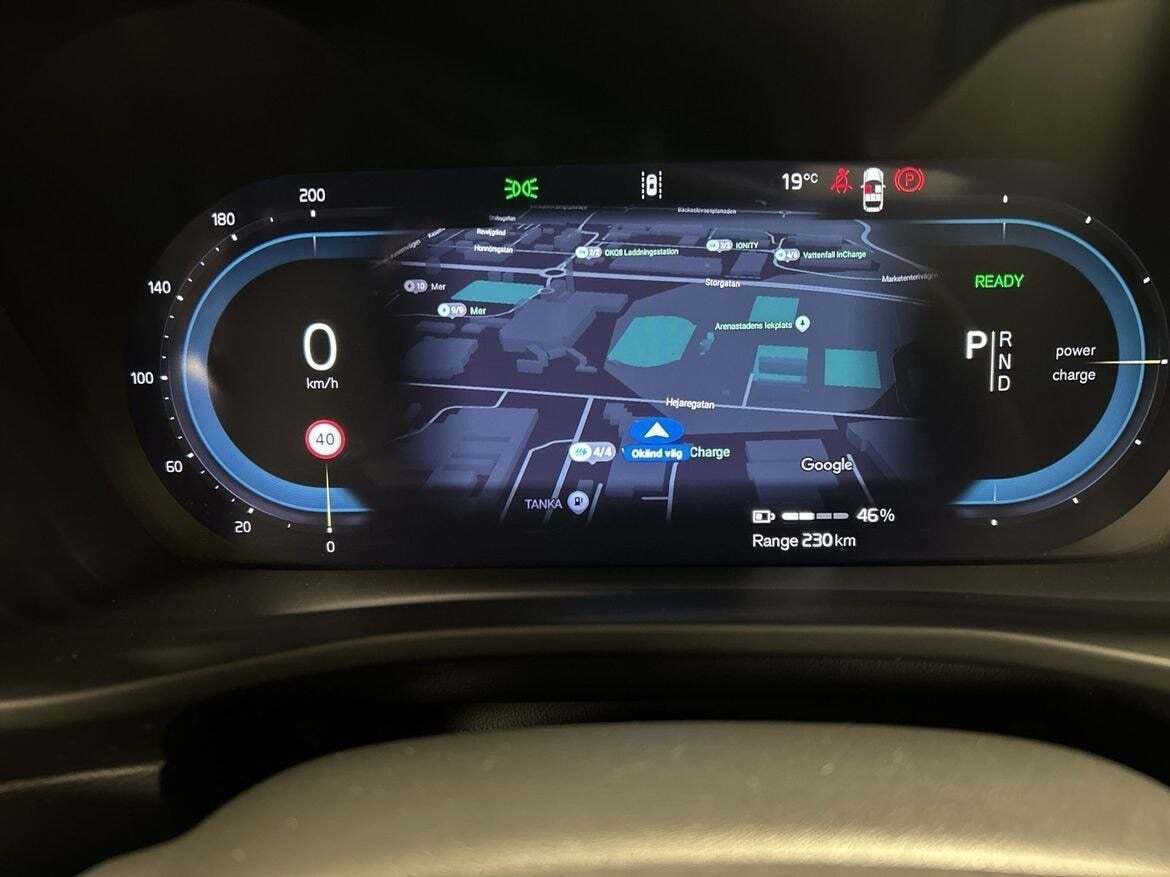 Grå Volvo EC40 fra 2025