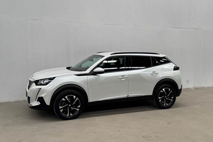 Hvid Peugeot e-2008 fra 2021