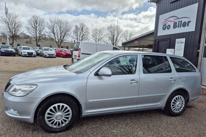 Grøn Skoda Octavia fra 2011