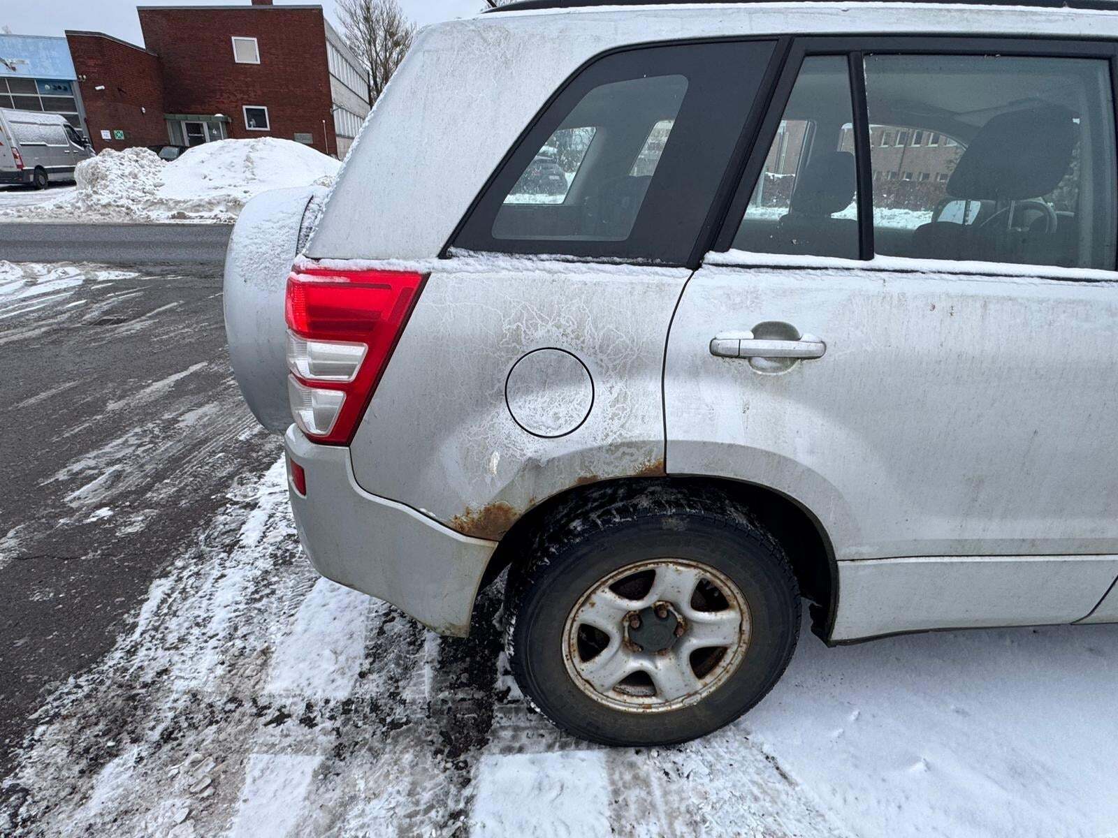 Suzuki Grand Vitara 2,0 GL