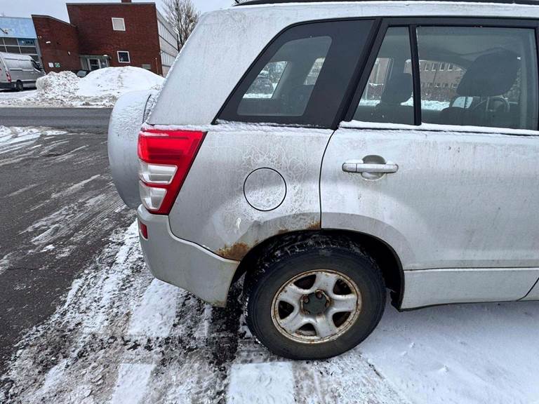 Suzuki Grand Vitara 2,0 GL