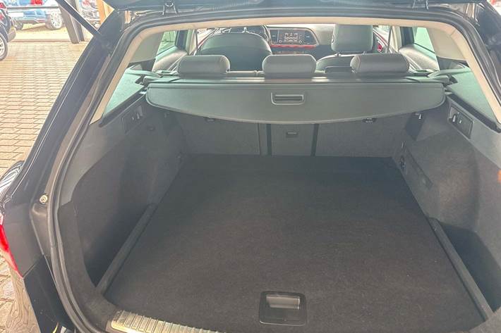 Sort Seat Leon fra 2016