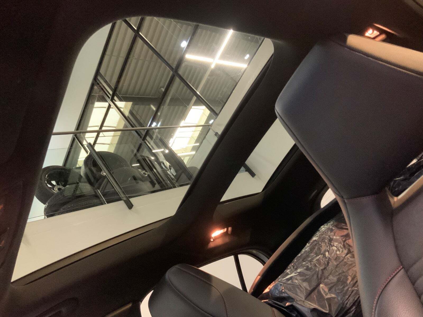 Hvid Mercedes GLA220 d fra 2017