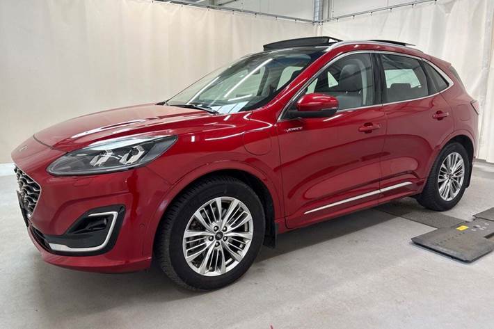 Rød Ford Kuga fra 2020