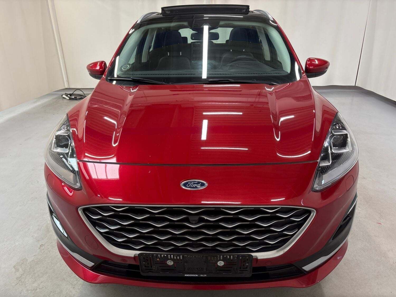 Ford Kuga 2,5 PHEV Vignale CVT