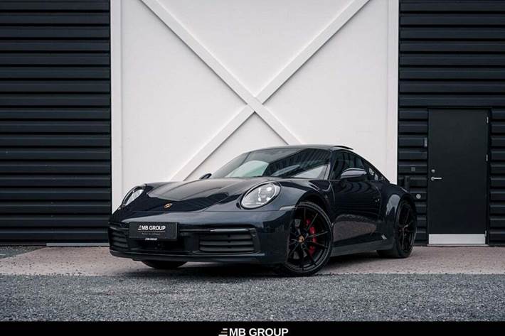 Blå Porsche 911 Carrera S fra 2019