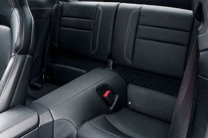 Blå Porsche 911 Carrera S fra 2019